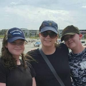 Meet your Posher, Joy